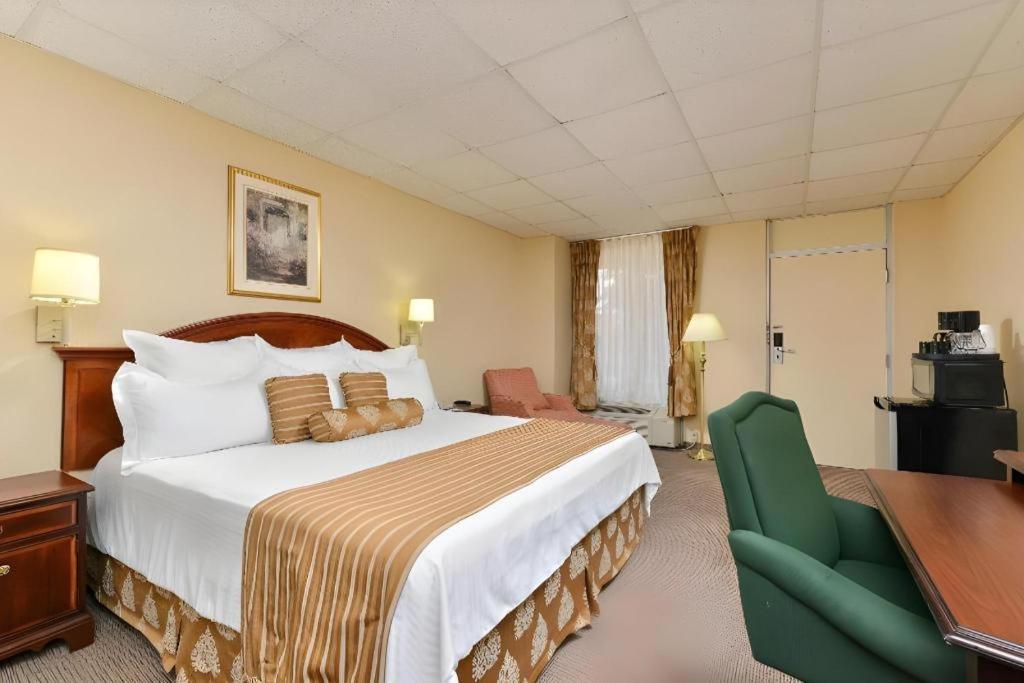 Americas Best Value Inn & Suites Victoria Exteriör bild