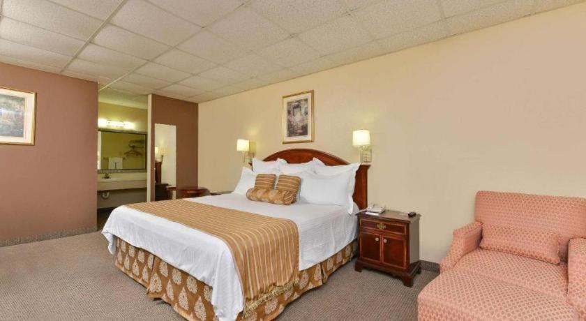 Americas Best Value Inn & Suites Victoria Exteriör bild